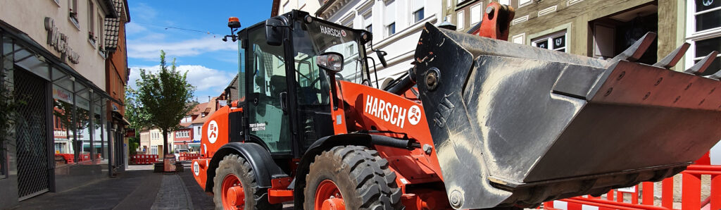 Radlader mit Schaufel im Einsatz