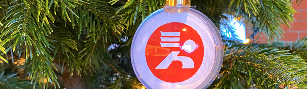 Weihnachtskugel mit Firmenlogo