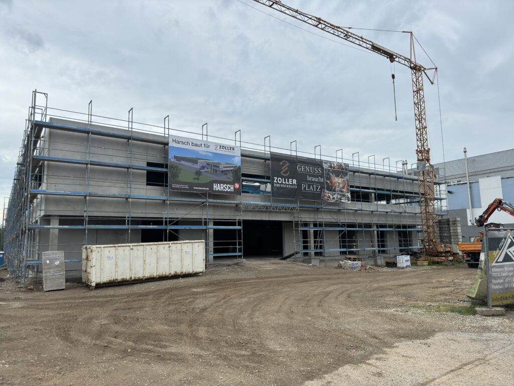 Gewerbebau in fortgeschrittener Bauphase