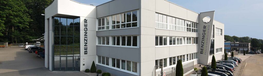 Büro‑ und Gewerbegebäude