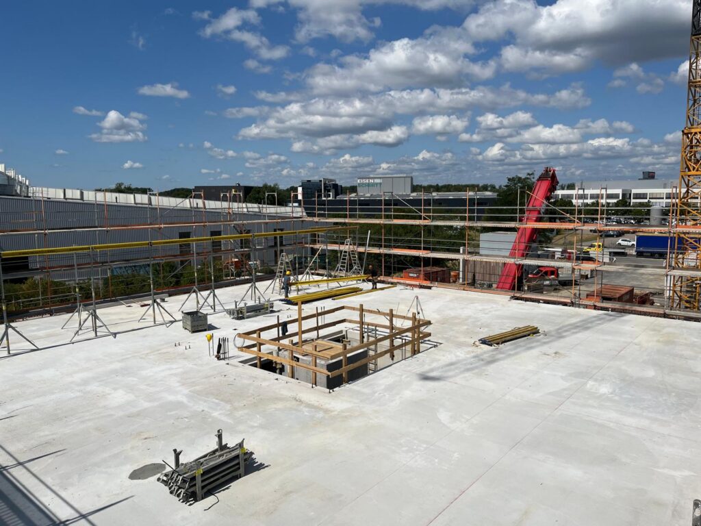 Neues Gebäude für Heinrich Schmid